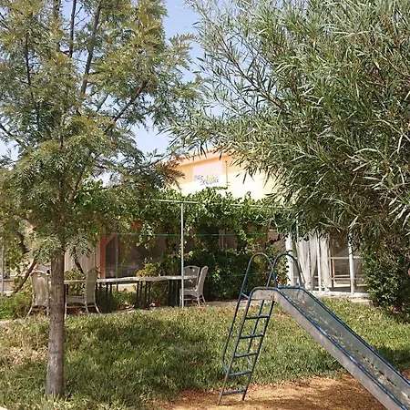 לינה וארוחת בוקר Mas Solana *